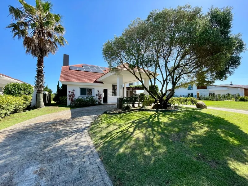 Excelente casa à venda no condomínio Green Village: 1ª foto da galeria de imagens do imóvel