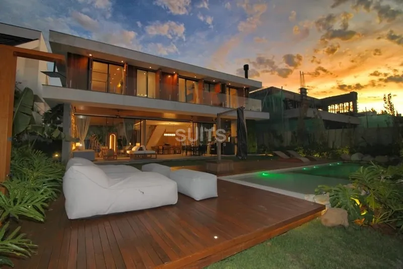 Incrível mansão no condomínio Bosques de Atlântida: 5ª foto da galeria de imagens do imóvel