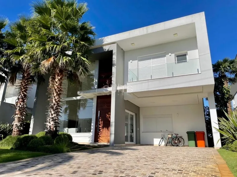 Mansão de Alto Padrão no Condomínio Enseada em Xangri-Lá: 3ª foto da galeria de imagens do imóvel