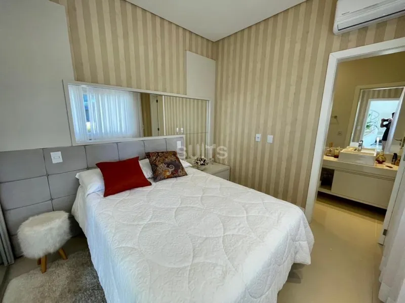 Mansão de Alto Padrão no Condomínio Enseada em Xangri-Lá: 22ª foto da galeria de imagens do imóvel