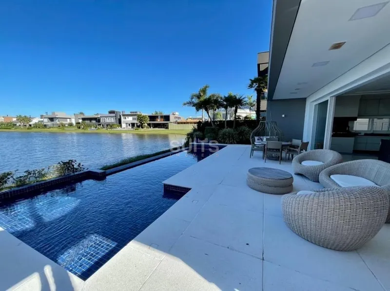 Mansão de Alto Padrão no Condomínio Enseada em Xangri-Lá: 42ª foto da galeria de imagens do imóvel