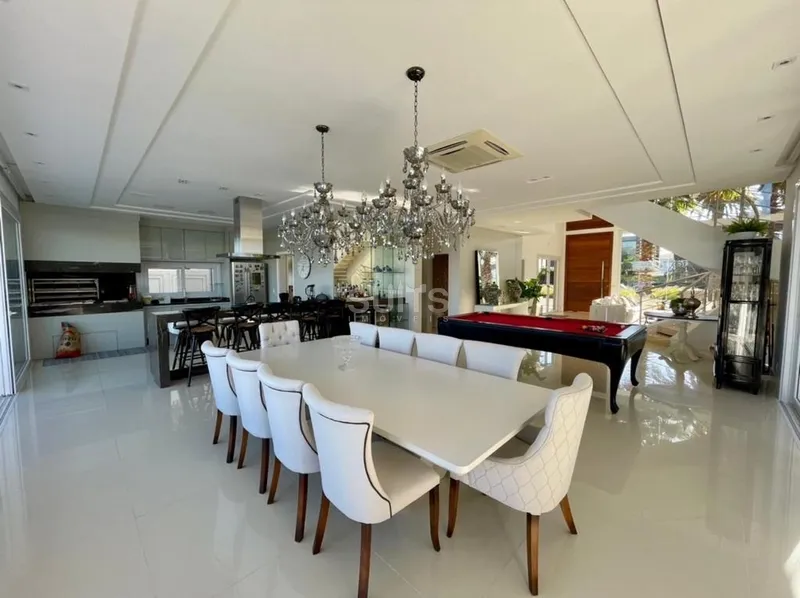 Mansão de Alto Padrão no Condomínio Enseada em Xangri-Lá: 17ª foto da galeria de imagens do imóvel