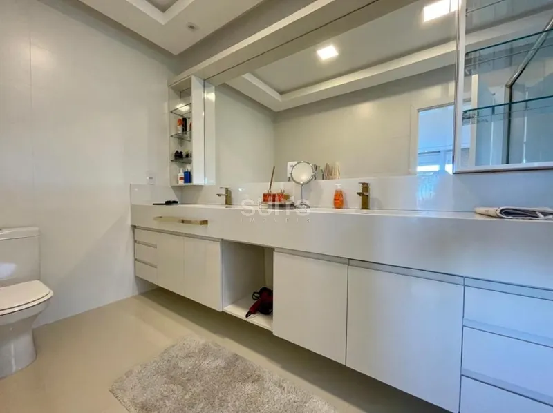 Mansão de Alto Padrão no Condomínio Enseada em Xangri-Lá: 33ª foto da galeria de imagens do imóvel