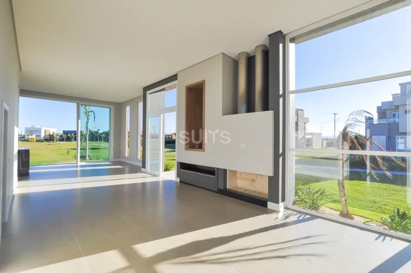 Excelente casa com lote diferenciado no condomínio Riviera: 6ª foto da galeria de imagens do imóvel