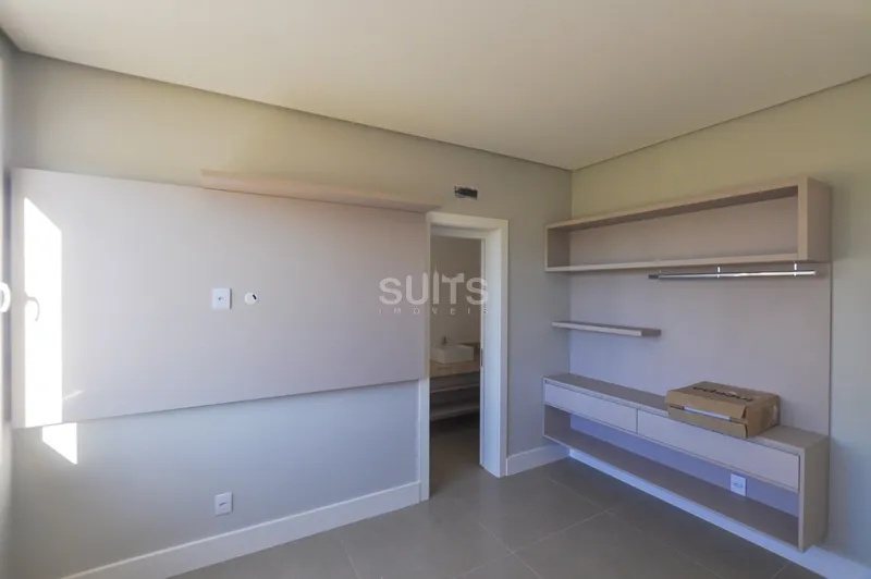 Excelente casa com lote diferenciado no condomínio Riviera: 19ª foto da galeria de imagens do imóvel