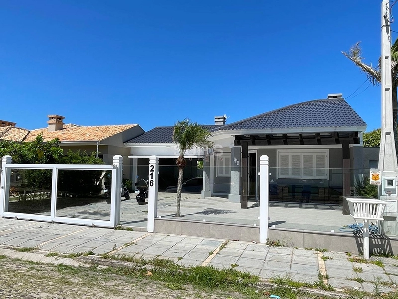 Excelente Casa Térrea no Centro de Xangri-Lá: 4ª foto da galeria de imagens do imóvel