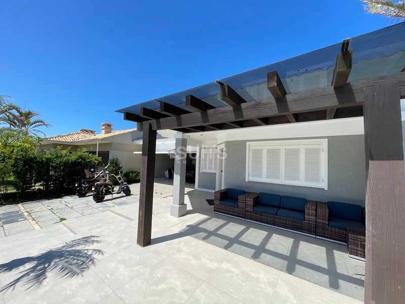 Excelente Casa Térrea no Centro de Xangri-Lá: 3ª foto da galeria de imagens do imóvel