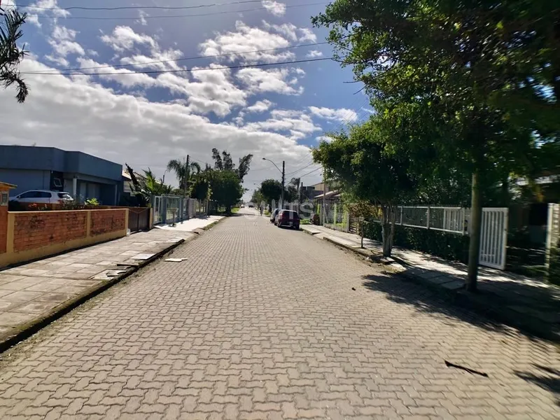 Excelente casa com localização privilegiada no Centro de Xangri-Lá: 4ª foto da galeria de imagens do imóvel
