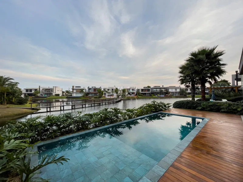 Mansão beira lago no condomínio Malibu!: 51ª foto da galeria de imagens do imóvel