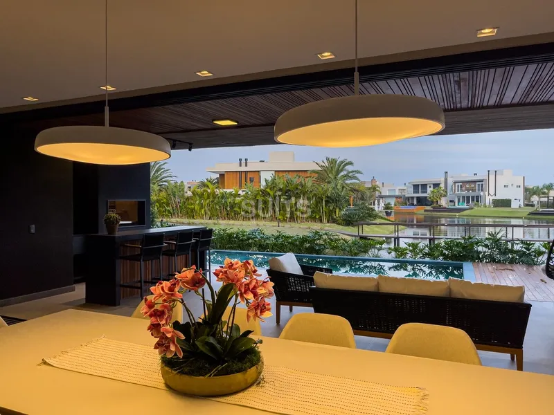 Mansão beira lago no condomínio Malibu!: 10ª foto da galeria de imagens do imóvel