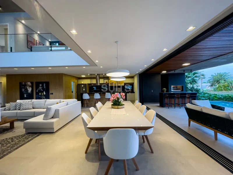 Mansão beira lago no condomínio Malibu!: 11ª foto da galeria de imagens do imóvel