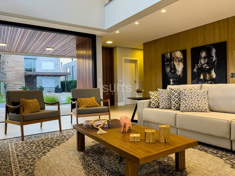 Mansão beira lago no condomínio Malibu!: 8ª foto da galeria de imagens do imóvel