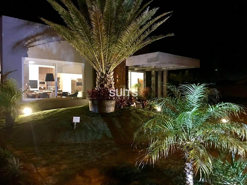 Excelente casa no condomínio Dubai em Capão da Canoa: 1ª foto da galeria de imagens do imóvel