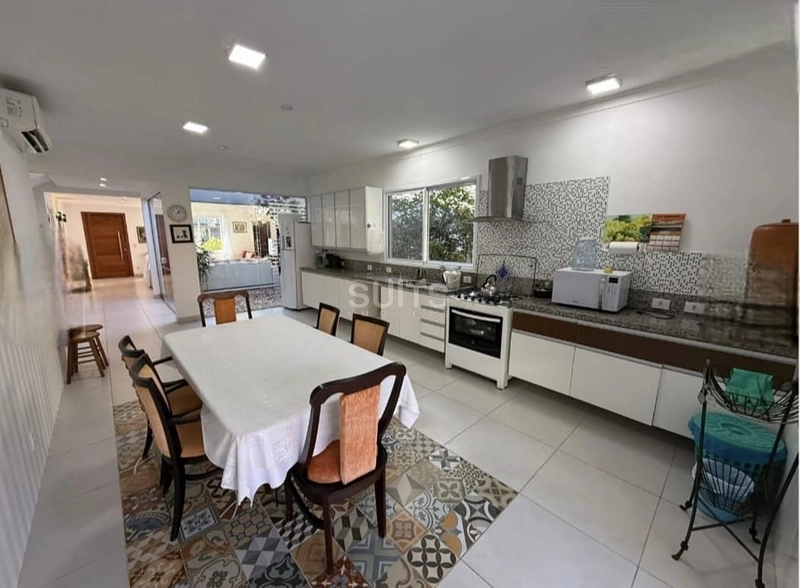 Belíssima residência no condomínio Las Palmas: 5ª foto da galeria de imagens do imóvel