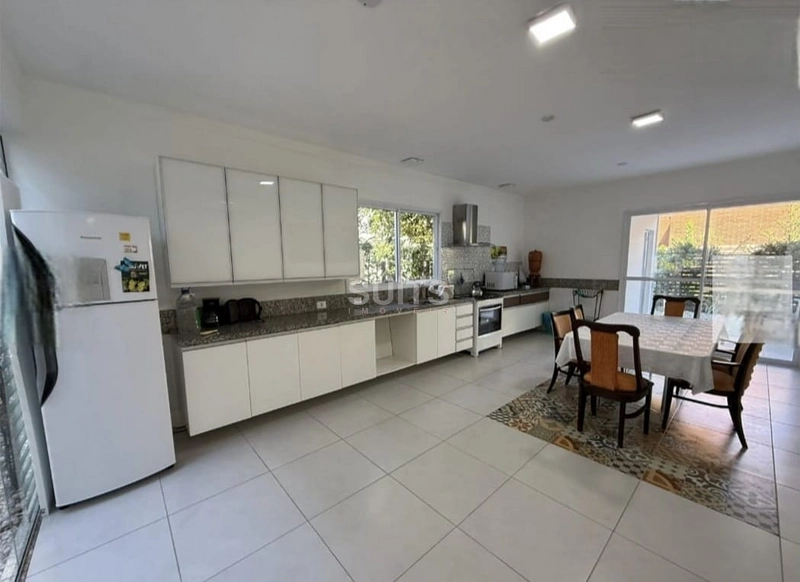 Belíssima residência no condomínio Las Palmas: 4ª foto da galeria de imagens do imóvel