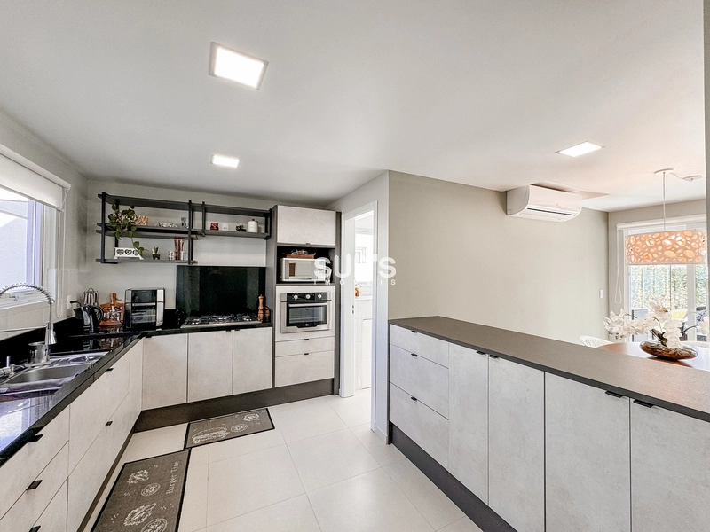 Excelente casa beira lago no Condomínio Páteo Marbella: 1ª foto da galeria de imagens do imóvel