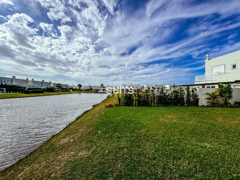 Excelente casa beira lago no Condomínio Páteo Marbella: 12ª foto da galeria de imagens do imóvel