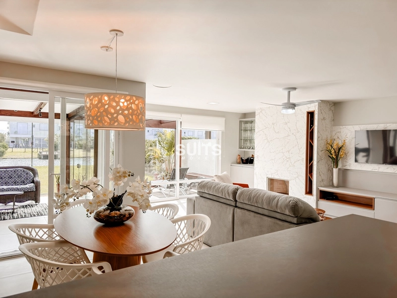 Excelente casa beira lago no Condomínio Páteo Marbella: 4ª foto da galeria de imagens do imóvel