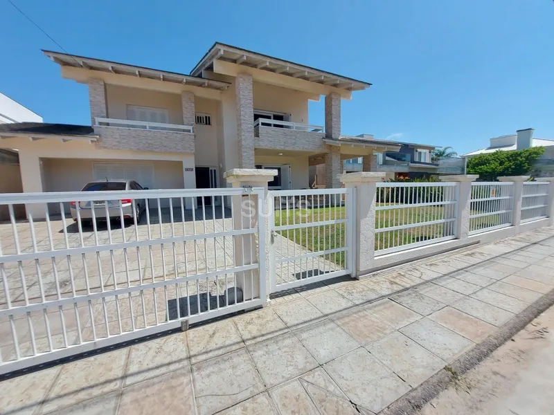 Sobrado à 01 quadra do mar na praia de Atlântida: 2ª foto da galeria de imagens do imóvel