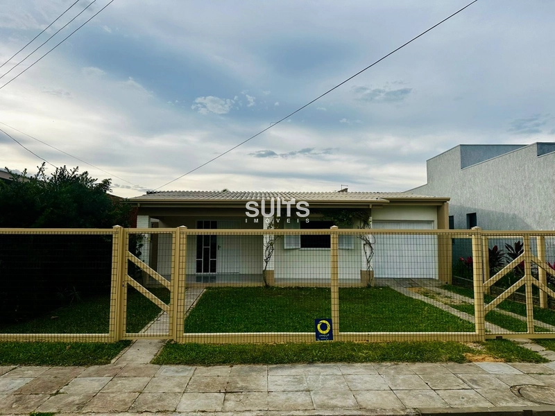 Casa á venda no Centro de Xangri-Lá: 1ª foto da galeria de imagens do imóvel