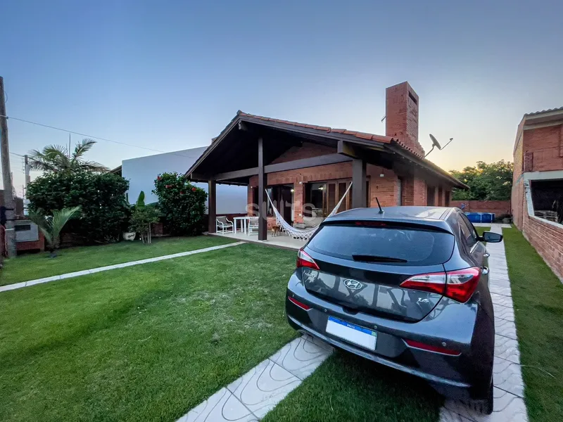 Excelente casa próxima ao mar na praia de Rainha do Mar: 1ª foto da galeria de imagens do imóvel