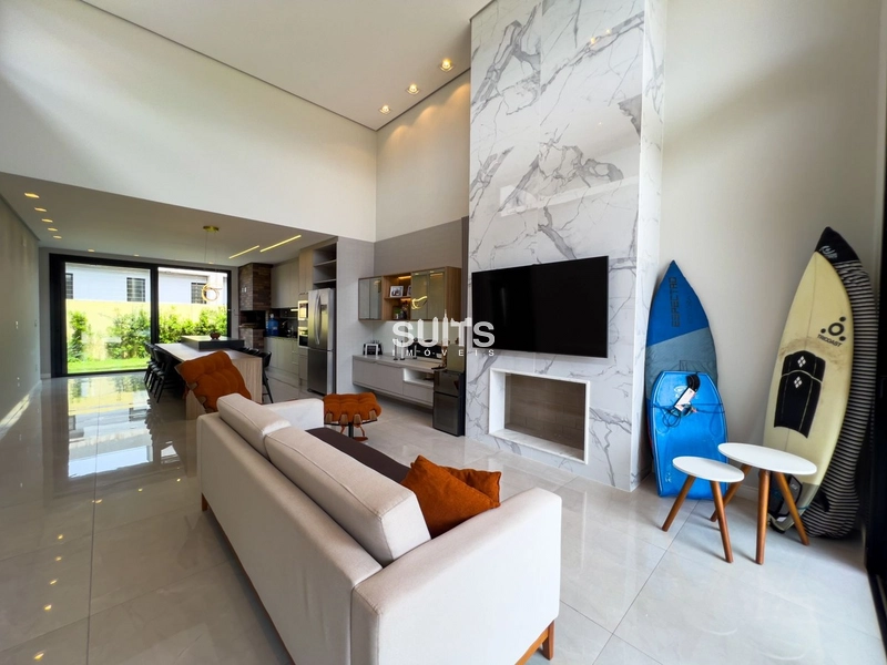 Linda casa à venda no condomínio Blue: 3ª foto da galeria de imagens do imóvel