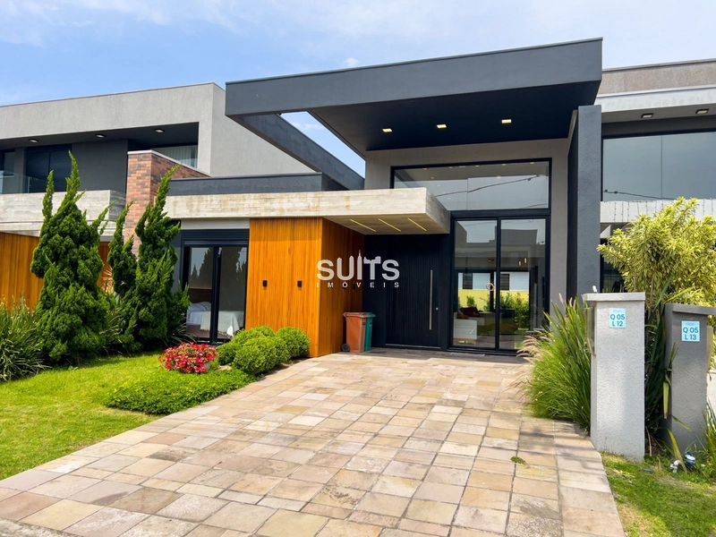 Linda casa à venda no condomínio Blue: 2ª foto da galeria de imagens do imóvel