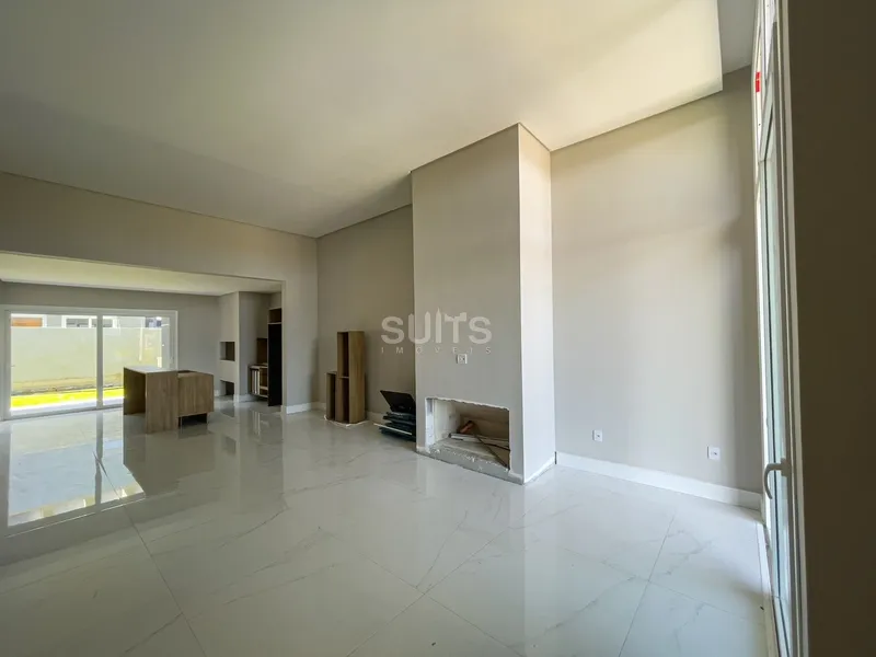 Linda casa com vista para o lago no condomínio Las Palmas: 3ª foto da galeria de imagens do imóvel