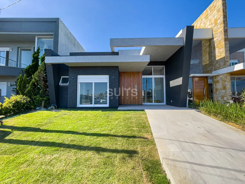 Linda casa com vista para o lago no condomínio Las Palmas: 1ª foto da galeria de imagens do imóvel