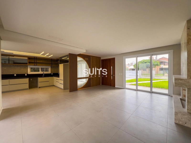 Excelente casa em região nobre e próxima ao mar na praia de Atlântida: 6ª foto da galeria de imagens do imóvel