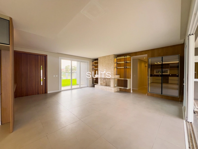 Excelente casa em região nobre e próxima ao mar na praia de Atlântida: 8ª foto da galeria de imagens do imóvel