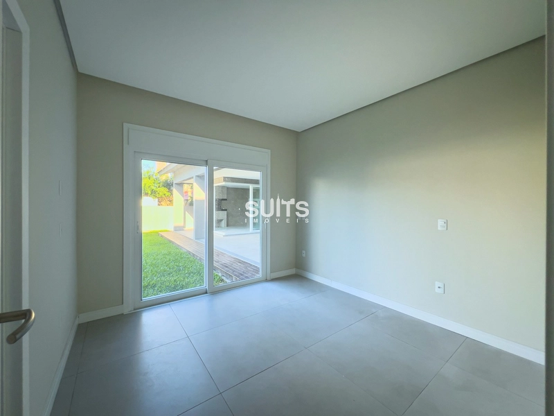 Excelente casa em região nobre e próxima ao mar na praia de Atlântida: 16ª foto da galeria de imagens do imóvel