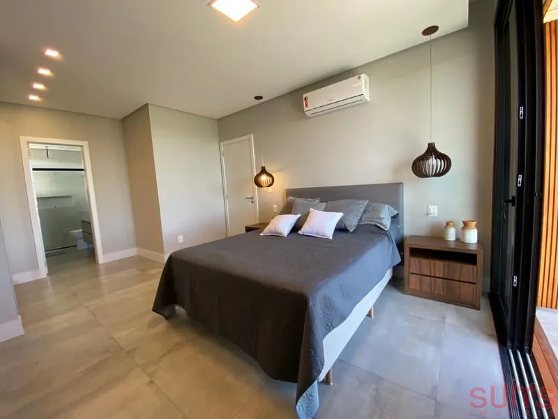 Espetacular sobrado beira-lago no Condomínio Sea Coast: 24ª foto da galeria de imagens do imóvel