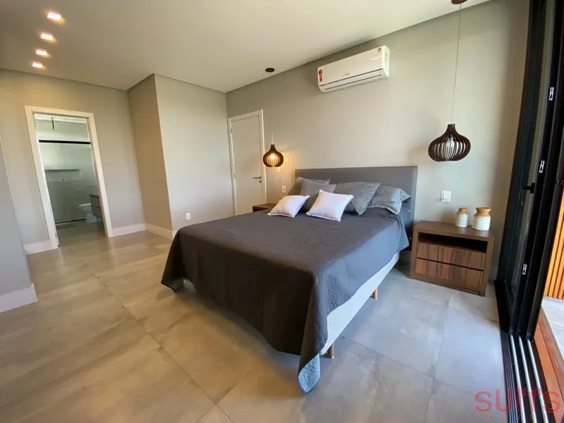 Espetacular sobrado beira-lago no Condomínio Sea Coast: 27ª foto da galeria de imagens do imóvel