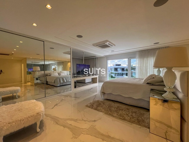 Incrível mansão beira lago no condomínio Enseada: 69ª foto da galeria de imagens do imóvel