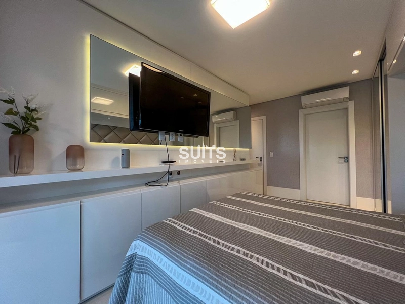 Incrível mansão beira lago no condomínio Enseada: 82ª foto da galeria de imagens do imóvel