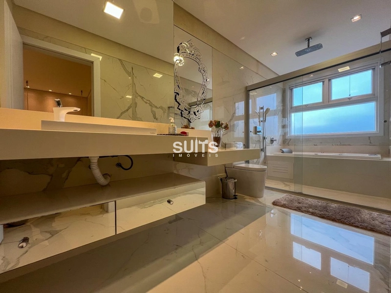 Incrível mansão beira lago no condomínio Enseada: 77ª foto da galeria de imagens do imóvel