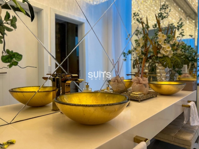 Incrível mansão beira lago no condomínio Enseada: 84ª foto da galeria de imagens do imóvel