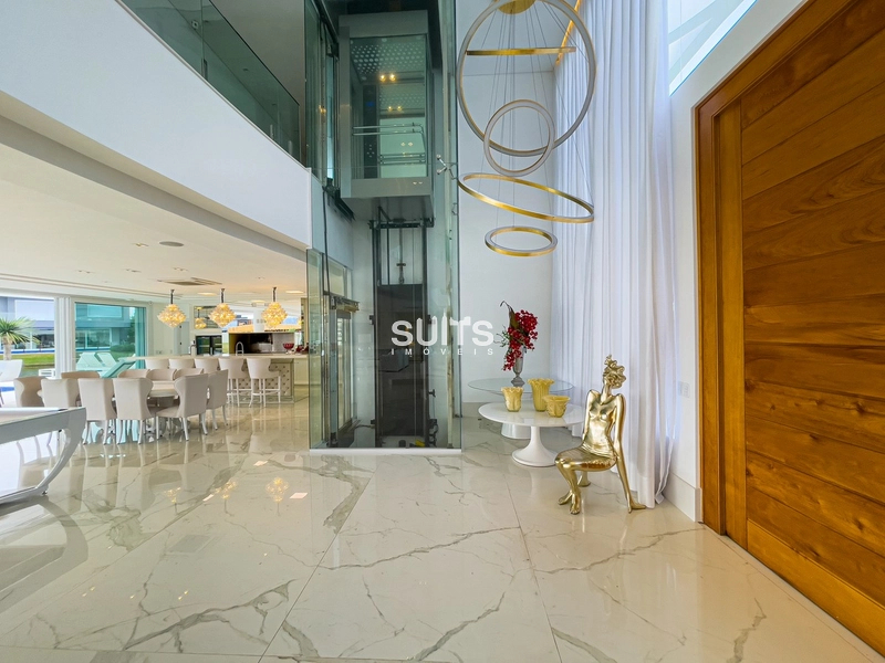 Incrível mansão beira lago no condomínio Enseada: 31ª foto da galeria de imagens do imóvel