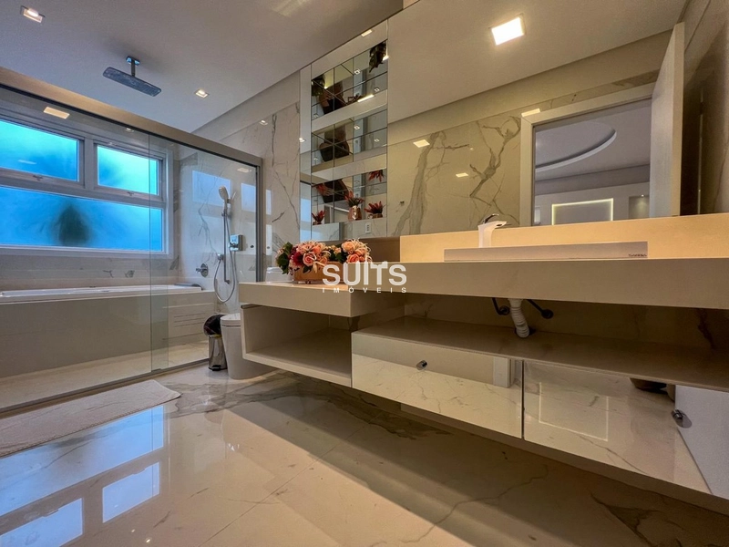 Incrível mansão beira lago no condomínio Enseada: 74ª foto da galeria de imagens do imóvel