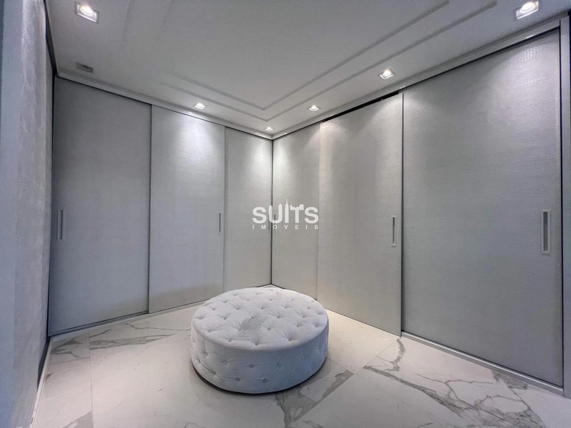 Incrível mansão beira lago no condomínio Enseada: 68ª foto da galeria de imagens do imóvel