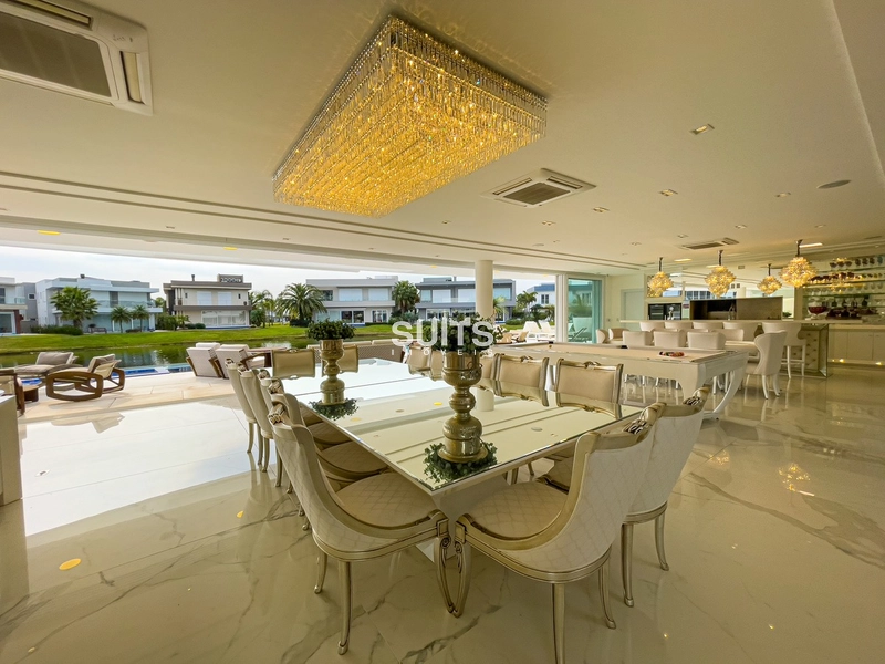 Incrível mansão beira lago no condomínio Enseada: 7ª foto da galeria de imagens do imóvel