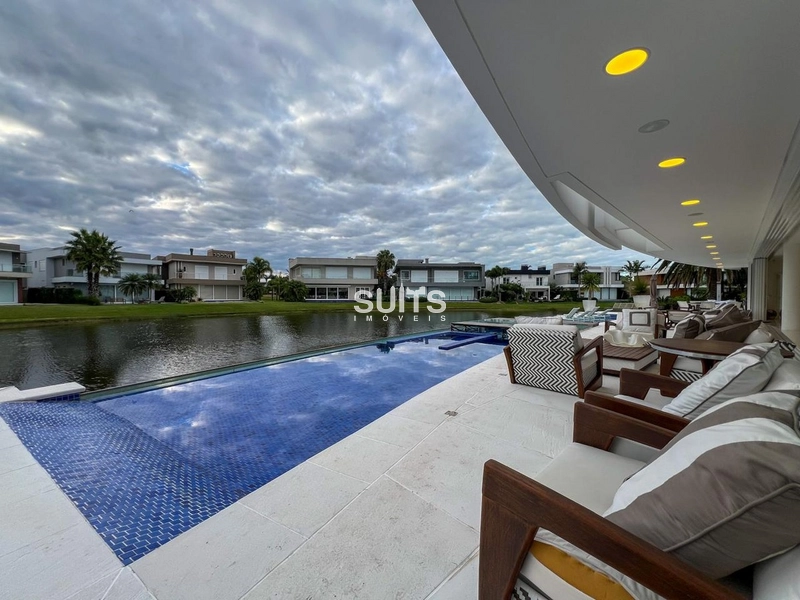 Incrível mansão beira lago no condomínio Enseada: 87ª foto da galeria de imagens do imóvel