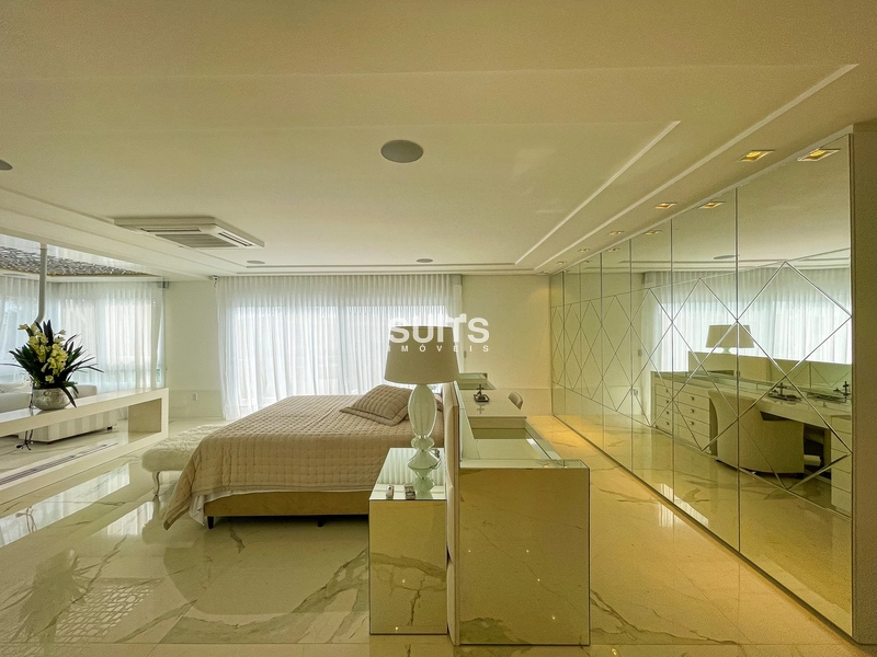 Incrível mansão beira lago no condomínio Enseada: 44ª foto da galeria de imagens do imóvel