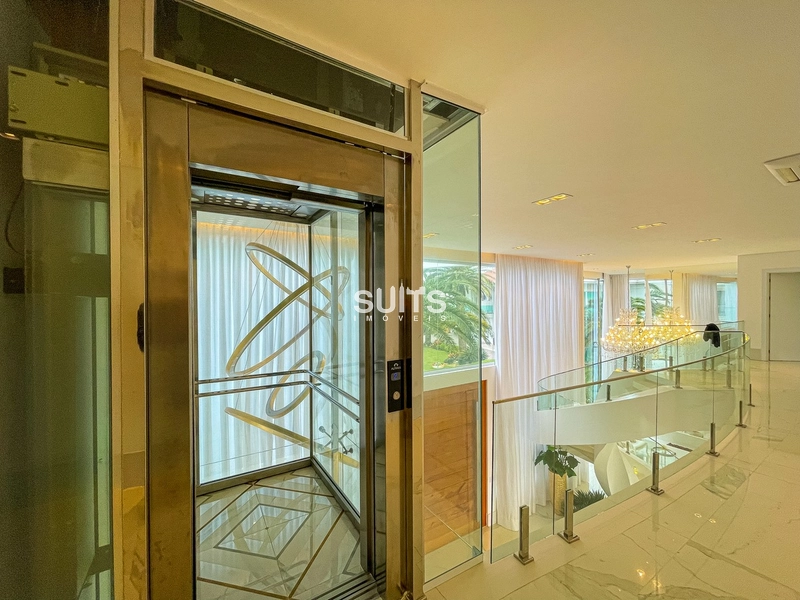 Incrível mansão beira lago no condomínio Enseada: 20ª foto da galeria de imagens do imóvel