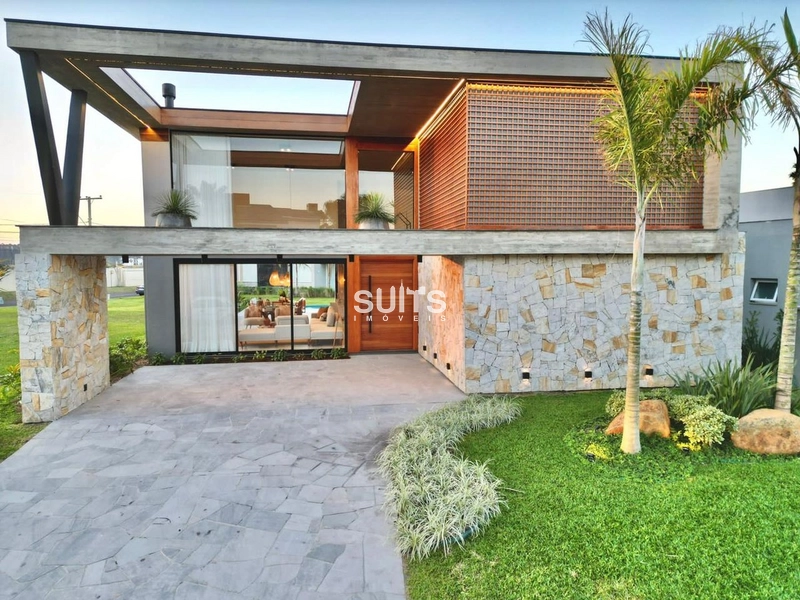 Belíssima mansão á venda no condomínio enseada: 3ª foto da galeria de imagens do imóvel