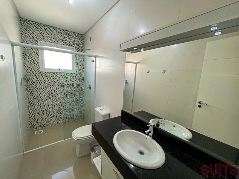 Incrível sobrado no condomínio Condado de Capão: 17ª foto da galeria de imagens do imóvel