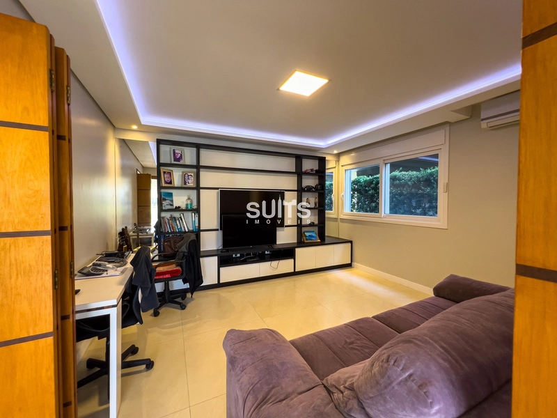 Excelente sobrado beira lago no Condomínio Enseada: 16ª foto da galeria de imagens do imóvel