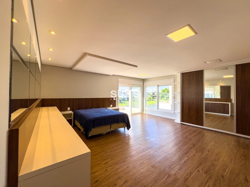 Excelente sobrado beira lago no Condomínio Enseada: 28ª foto da galeria de imagens do imóvel