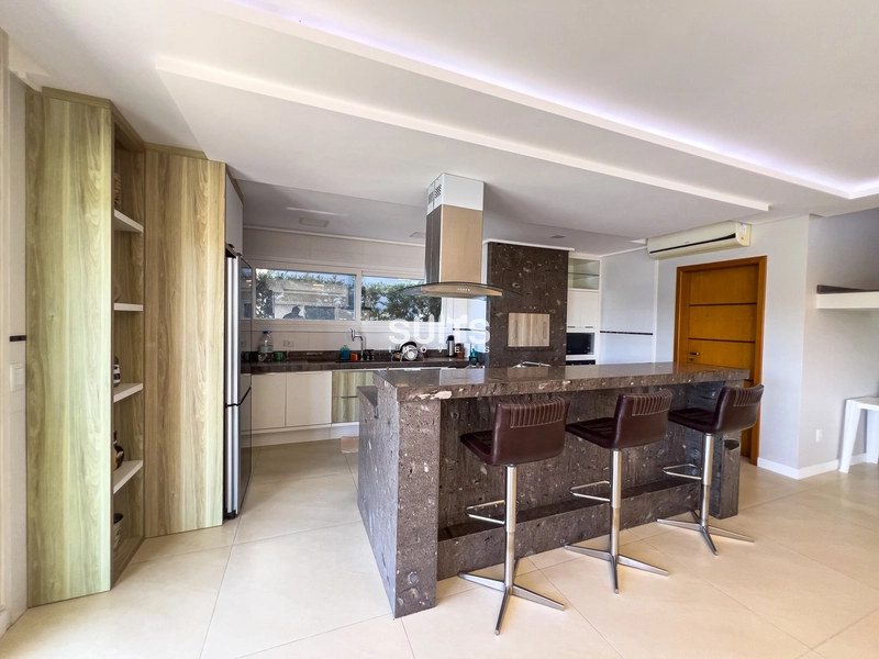 Excelente sobrado beira lago no Condomínio Enseada: 12ª foto da galeria de imagens do imóvel